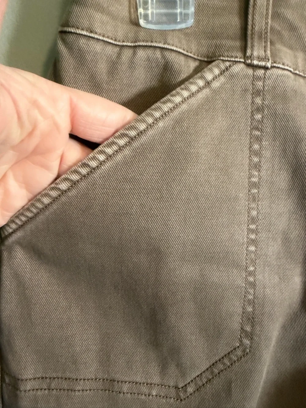 SPANX Women's Shorts Brown Casual Stretch Twill pull on style size small - Picture 4 of 8
